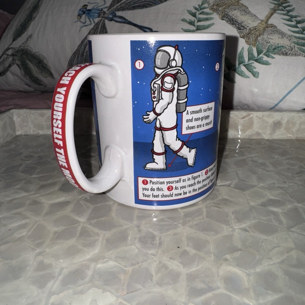 Moonwalking Crouch Grab TEACH YOURSELF TO MOONWALK MUG 16 oz